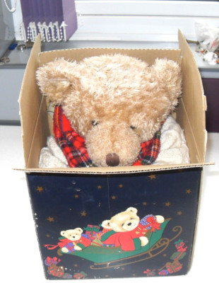 VINTAGE 2002 OVP Harrods Christmas Giles Fluffy Teddy Bear Rucksack
