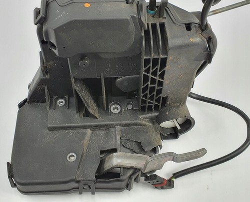 Mercedes Benz C E W203 W211 Door Lock Actuator Mechanism Front Left 2037200135 - Picture 17 of 24