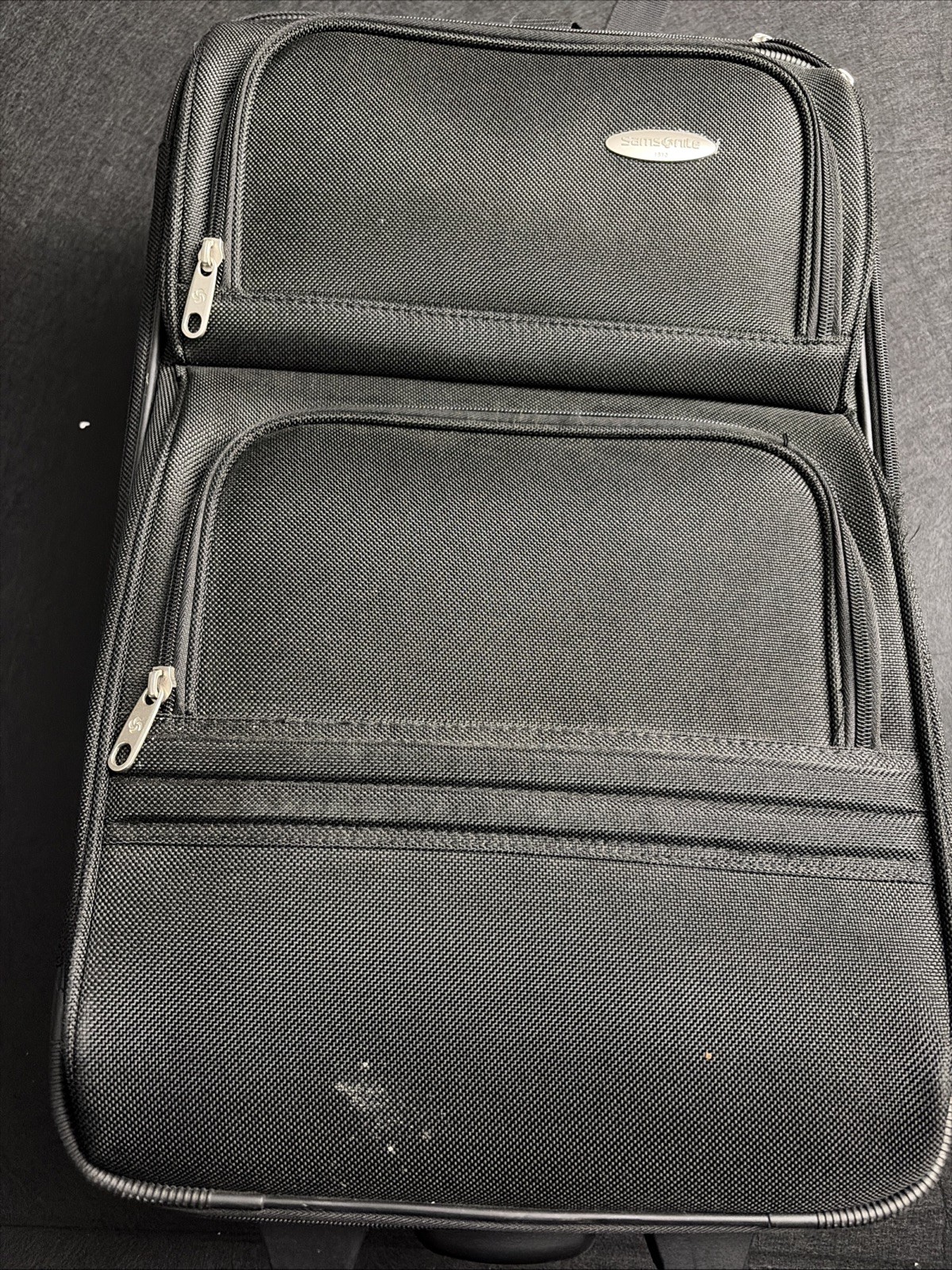 Samsonite 1910 Black Carry-On Suitcase/Luggage Rolling 3765 