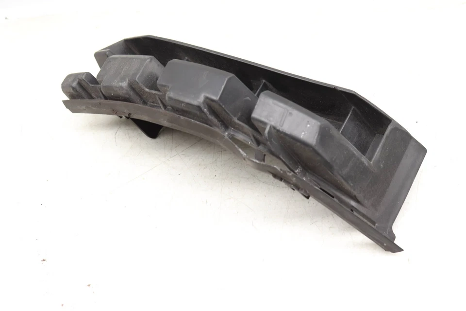 Mercedes-Benz E550 2010-2011 - Soporte de montaje de parachoques trasero izquierdo 2128850965 Foto 2 de 4