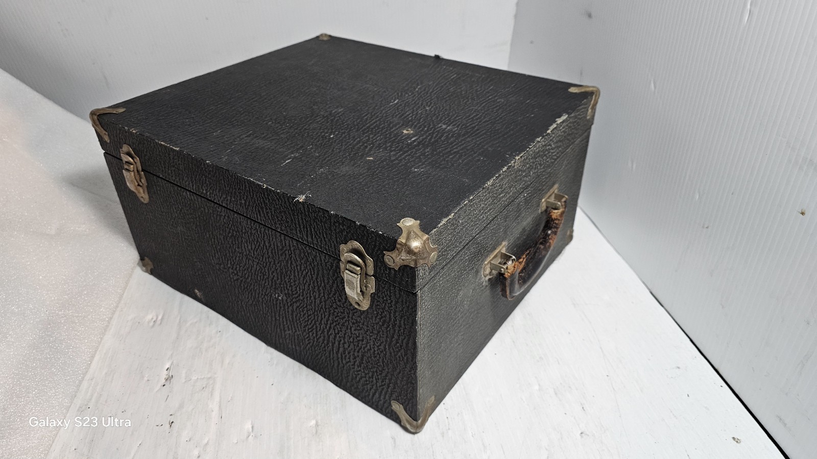 Vintage KEYSTONE 8mm PROJECTOR MODEL M-8 Super Projector, Lights On and Spins.