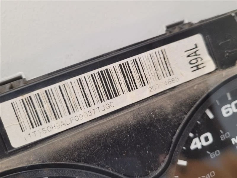 07-10 GMC SIERRA 1500 PICKUP Speedometer Cluster MPH US Market 20774688 - Image 4 of 4