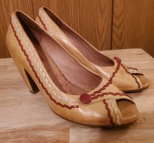 Miz Mooz NYC Vintage Peep Toe Leather Pumps Sz 7.5