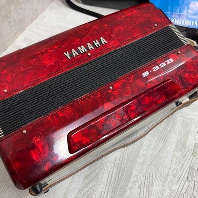 USED YAMAHA Accordion S-32B Keyboard Musical Instruments Red Japan