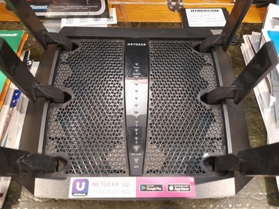 Netgear Nighthawk X6 - Smart WLAN Router (Modell R8000)