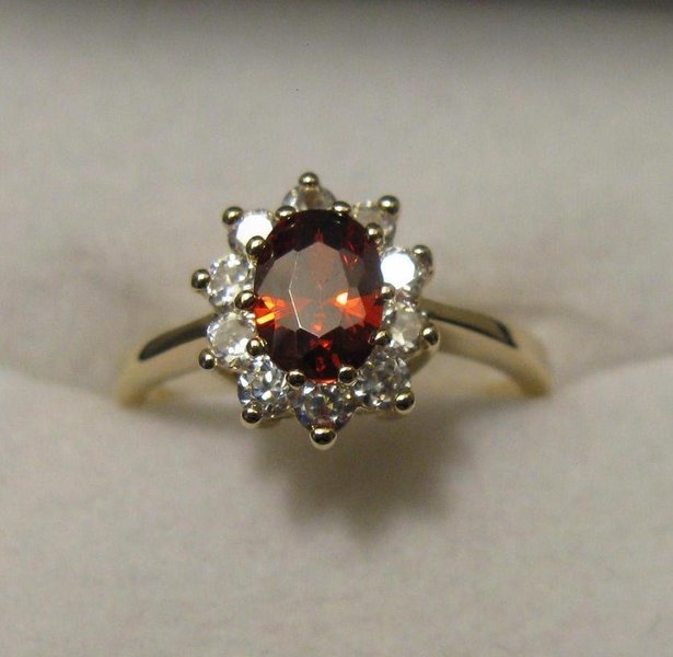 Bague Marquise Rubis d'Exception en Or Plaque 18 Carats de Qualite Joaillerie