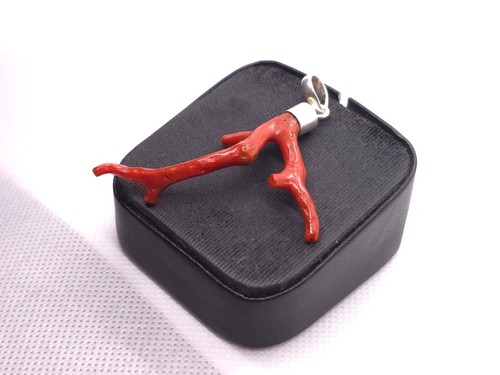 Colgante Coral Rojo Rama de Coral Colgante Coral Natural Hecho a Mano Collar Colgante - Imagen 4 de 5