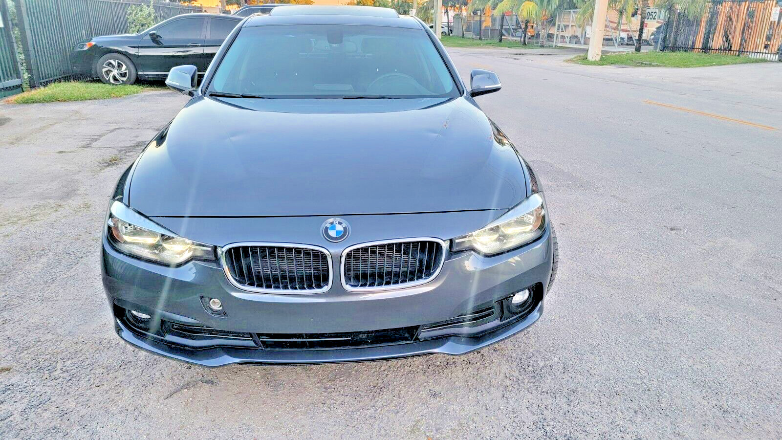 BMW 3-Series - Image 2