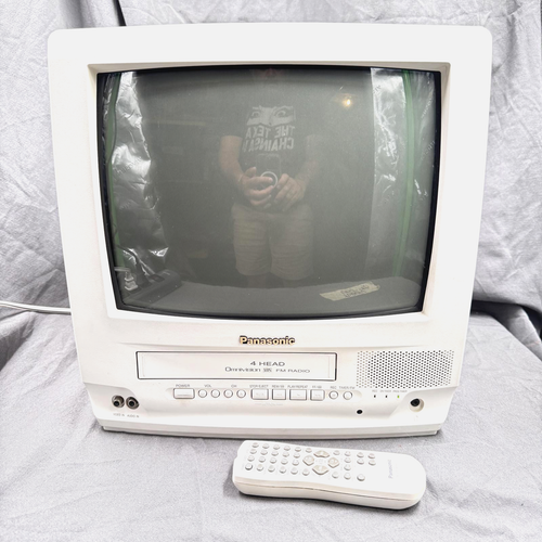 Panasonic PV-C1351W CRT TV VHS Combo 13" OmniVision 4-Head VCR FM Radio w/remote