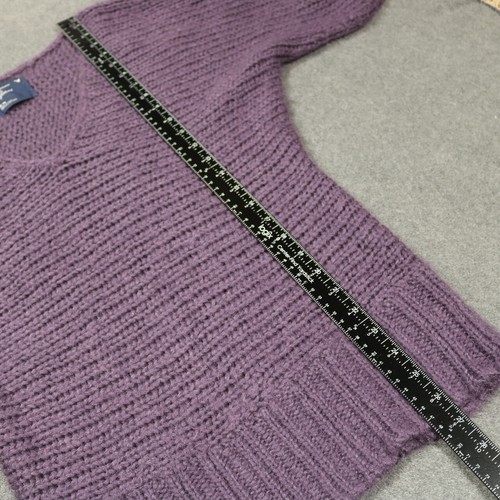 American Eagle Outfitters 10% Mohair 15% Wool Knit V Neck Sweater Purple M - Picture 14 of 19