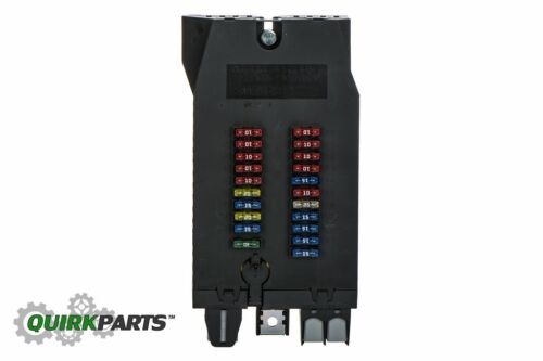 2002-2006 DODGE FREIGHTLINER SPRINTER 2500 3500 FUSE BLOCK OEM MOPAR GENUINE - Picture 2 of 7