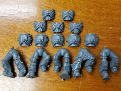 * Bits * Space Marine Vanguard vétéran Squad épaule Chars G * Bits * Space Marine Vanguard vétéran Squad épaule Chars G