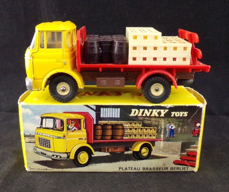 DINKY TOYS 588 - CAMIÓN BERLIET PLATAFORMA BRASSEUR DE COLECCIÓN FRANCÉS Foto 3 de 4