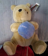 Gund Classic WINNIE THE POOH Musical Stuffed Bear - 1995 - Plays Theme Song