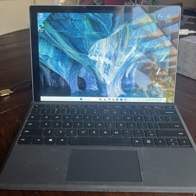 Microsoft #1886 Windows Surface Pro 7 Touchscreen 12.3” Intel Core