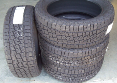 275/55R20 Cooper Discoverer Road + Trail AT Tires | 117H | XL