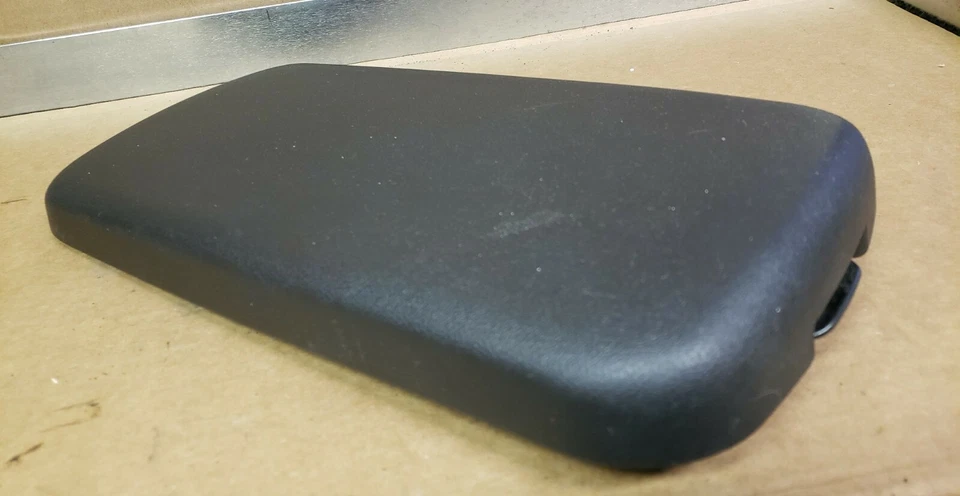 Pontiac G6 2008 consola tapa negra  Foto 3 de 4