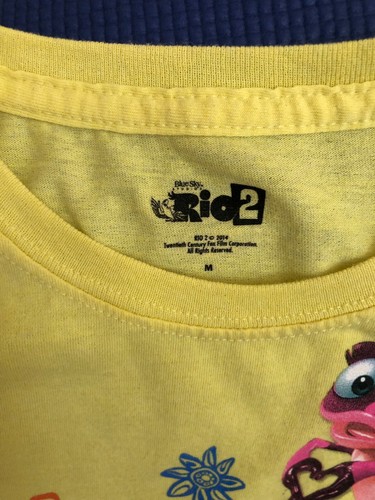Rio 2 T shirt Girls Size M ~ Dance, Sing & Be Happy! Blue Sky Studios ~Pre Owned - Picture 2 of 3