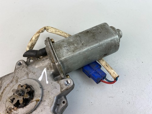 1998 - 2002 Subaru Forester Rear Left Power Window Control Motor - Picture 3 of 6