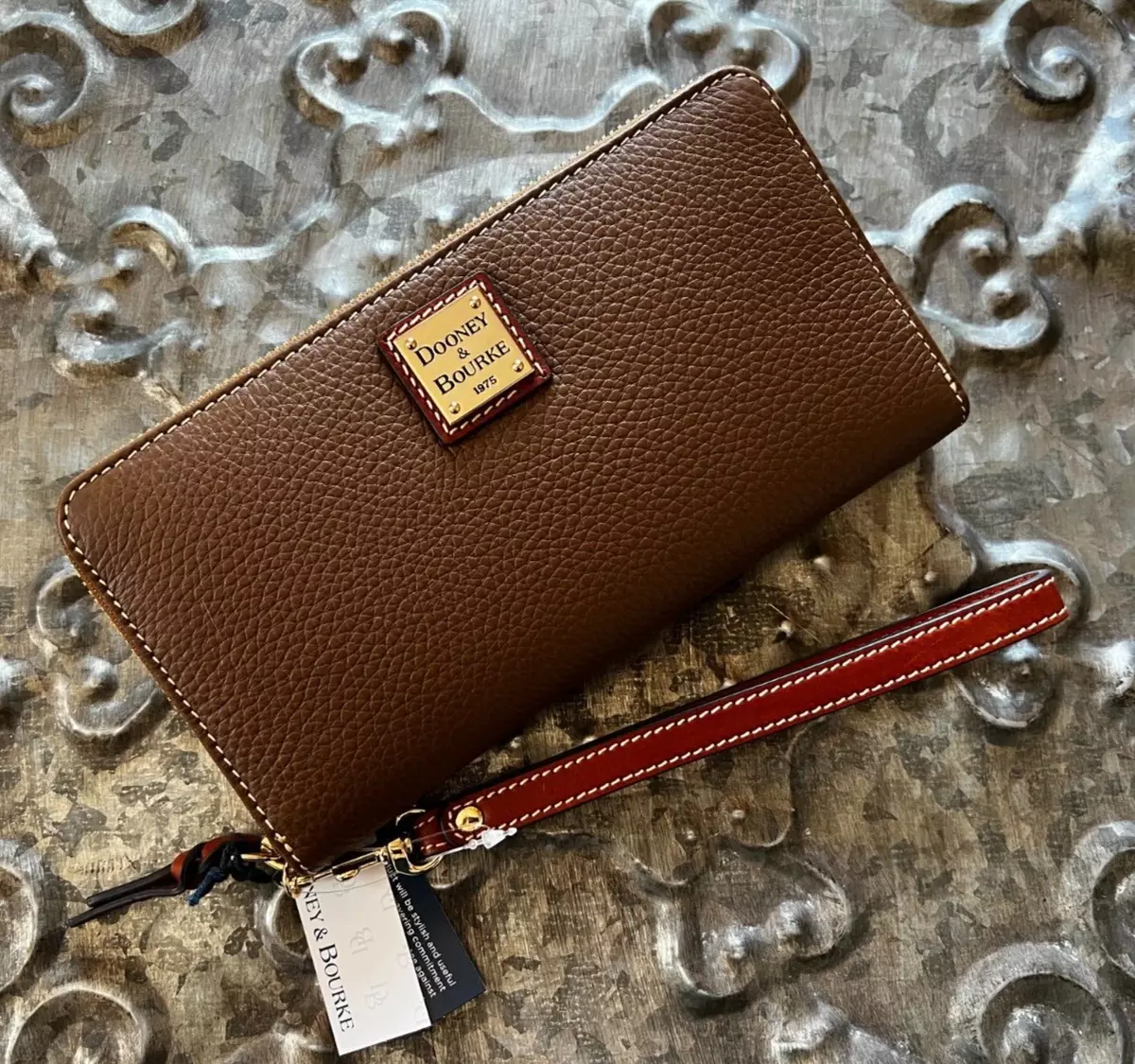 Dooney & Bourke Pebble Grain Medium Zip Around Wallet