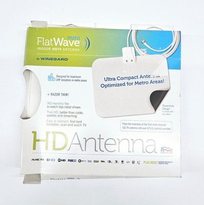 Winegard FlatWave Mini Digital 25 Mile Range Indoor HDTV Antenna FL4000S