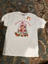 Strawberry Shortcake T-Shirt L White Graphic Tee WildBrain Isaac Morris 2023 NWT