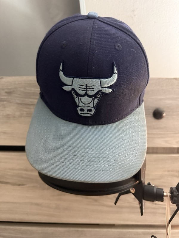 ￼ NBA-licensed Chicago Bulls Cap made By Pro Sports Product of the Chicago Bulls