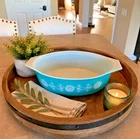 Vintage Pyrex 2 1/2 Quart White Lace Medallion Turquoise Oval Casserole 045