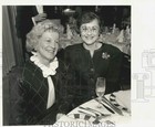 1989 Press Photo Alliance Francaise - Martha Ewing and Vivianne Newlin — photo 1