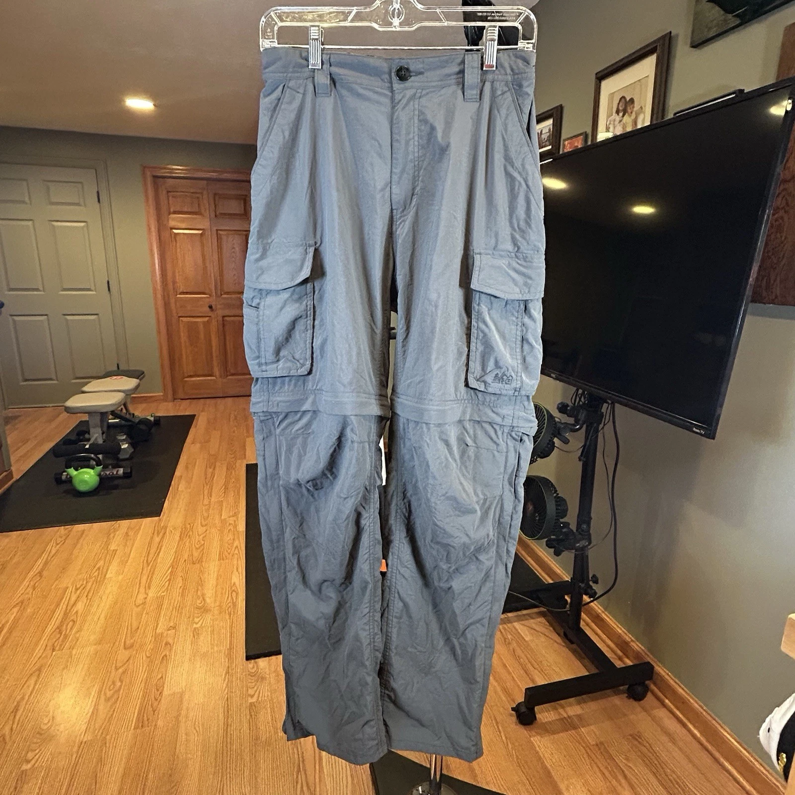 REI Pants Mens Size M-32L Gray Convertible Cargo Hiking Pants 37249
