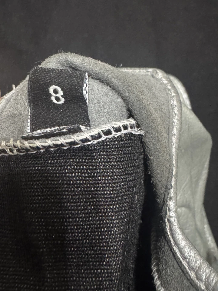 Guantes Chanel plateados metálicos sin dedos en estado ligeramente usado.  Hogar SF/PF Foto 4 de 4