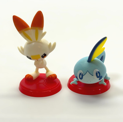 Scorbunny Sobble Pokemon Miniature Choco egg Mini Figure