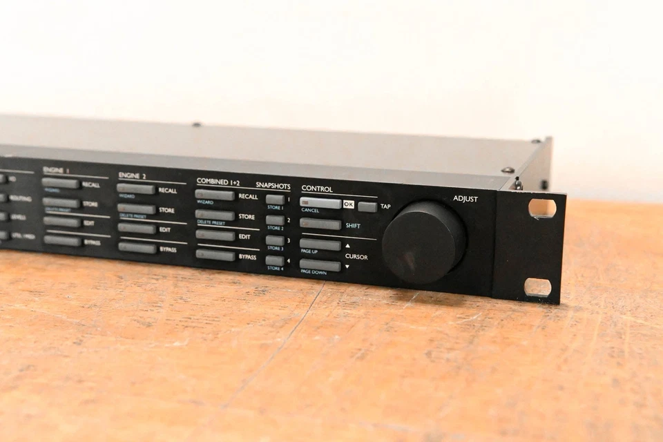 TC Electronic M2000 Studio Effects Processor CG01N8C - Image 2 of 4