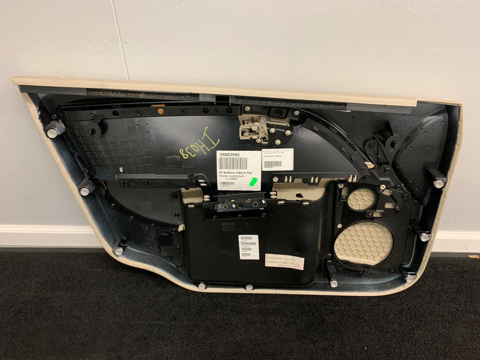 07-16 Panel de puerta interior beige delantero derecho Volvo S80 V70 XC70 39863057 39883502 Foto 4 de 4