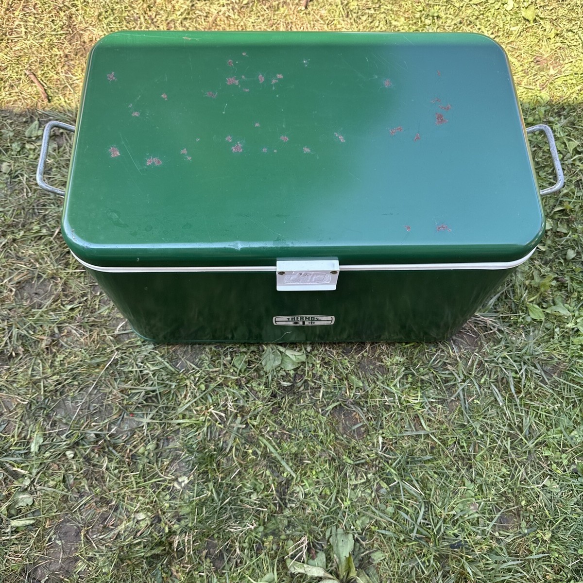 Vintage Thermos Green Metal 43 qt. Camping Cooler Ice Chest 22