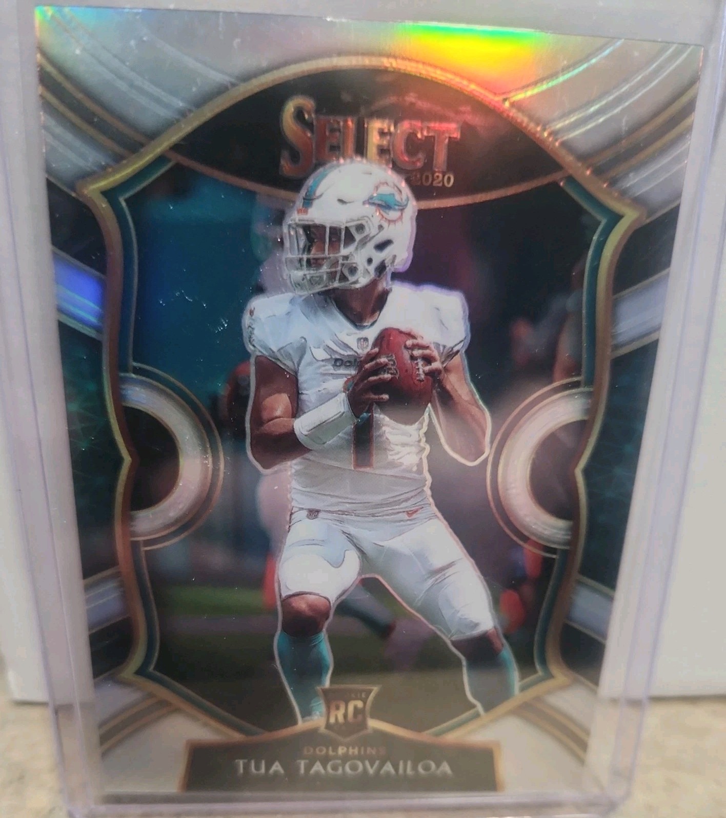 2020 Panini Select - Concourse Tua Tagovailoa #45 Silver Prizm (RC)