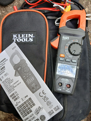 Klein Tools CL810 True RMS Auto-Ranging 600A AC/DC Clamp Meter CAT IV
