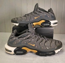 Nike Air Max Plus SE Iron Grey Metallic Gold for Sale  display picture 1