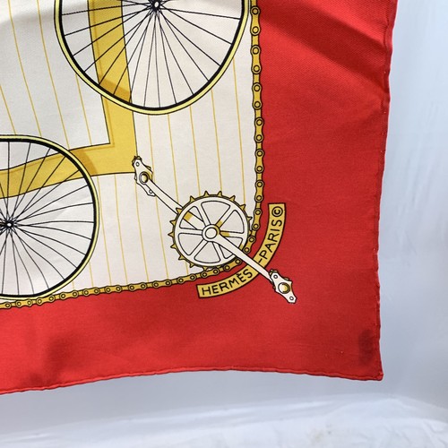 Authentic Hermes Vintage Silk Scarf Red Les Becanes 1954 Hugo Grygkar - Picture 3 of 4