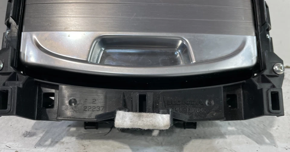 Acura RDX 2019-2021 consola central delantera portavasos tapa bandeja cubierta embellecedor # 101240 Foto 3 de 4