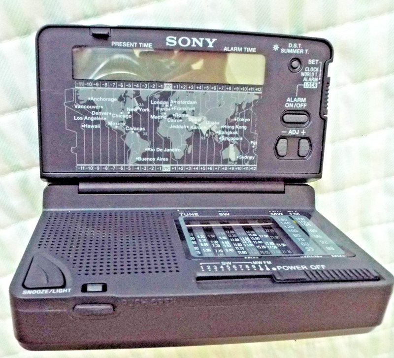 Sony ICF-SW12 World Band Radio Receiver Working Order + Box & Paperwor