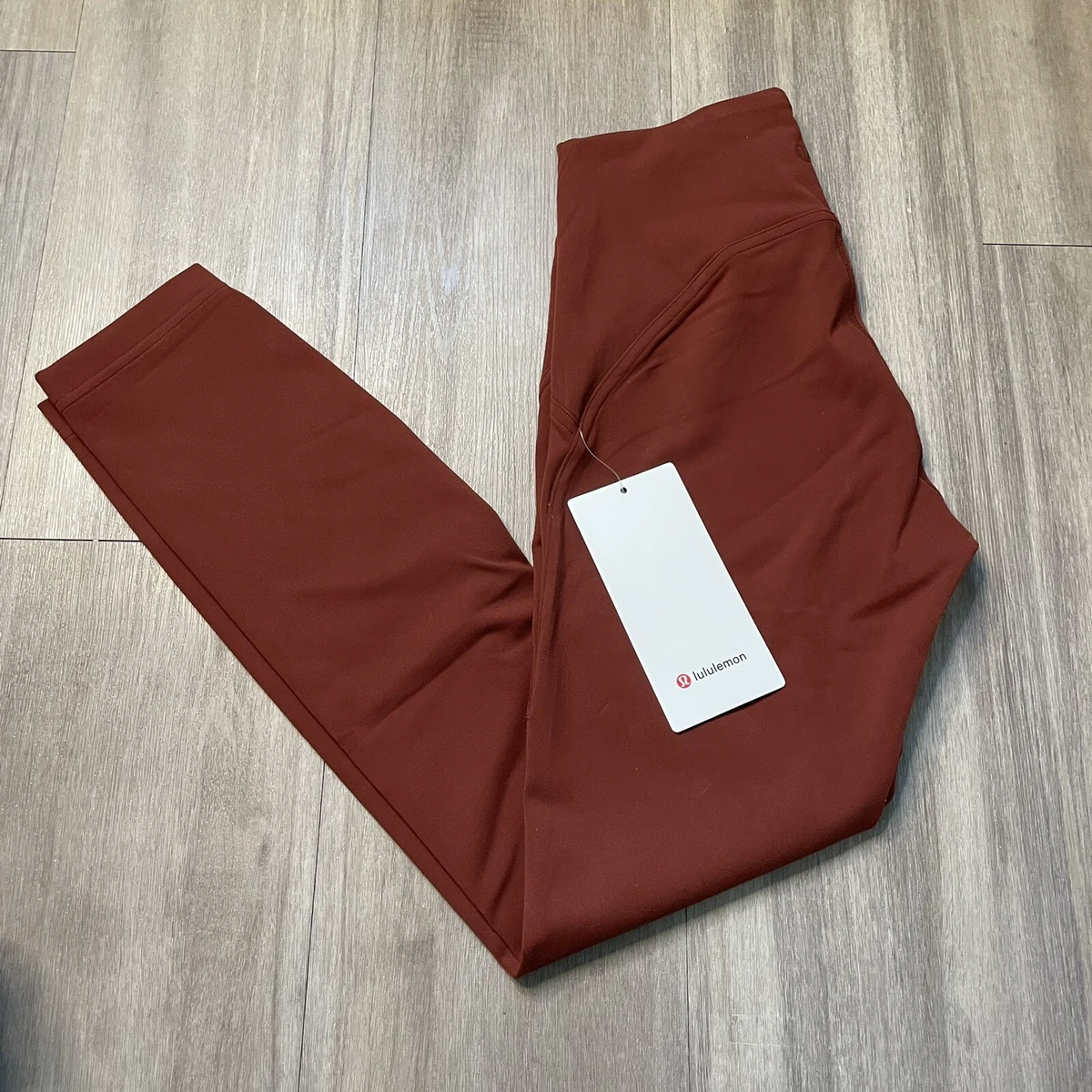 Review: Lululemon InStill High-Rise Tight 25