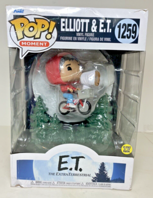 Funko Pop! Moment: E.T. The Extra-Terrestrial - Elliot and E.T.