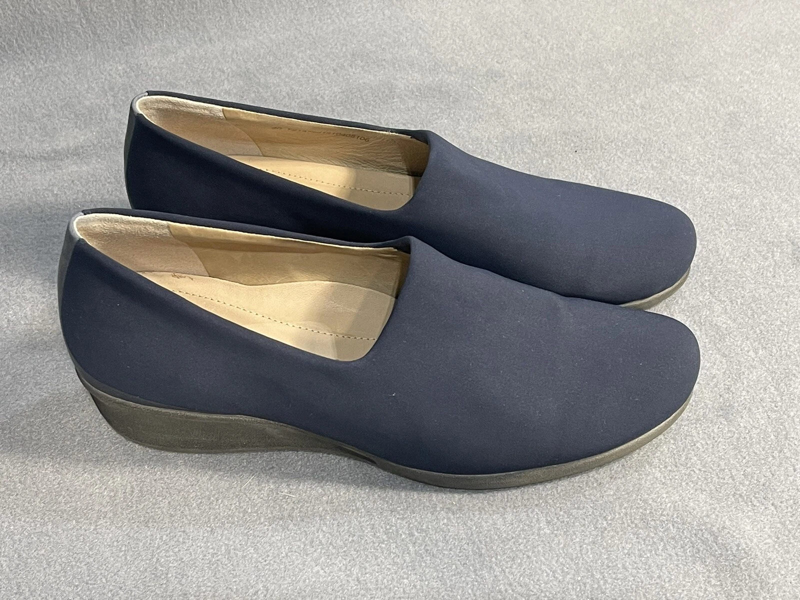 Mocassino donna Ecco Abalone blu navy punta mandorla tessuto tacco basso US 9