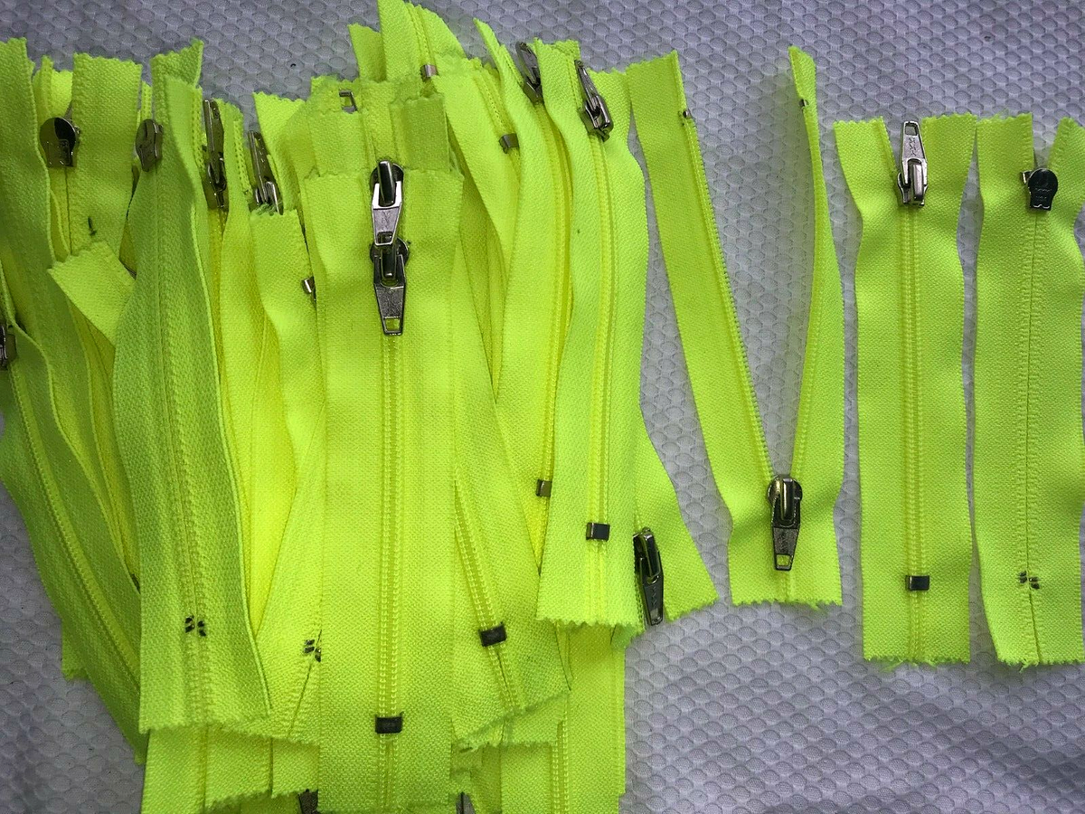 Vintage YKK Lot of 100 pcs Neon Lemon Zippers YKK 6