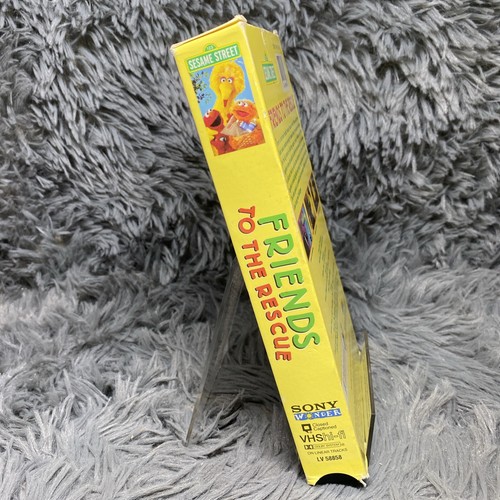 Sesame Street Friends To The Rescue VHS Tape 2005 Big Bird Elmo Cartoon Rare - Picture 5 of 8