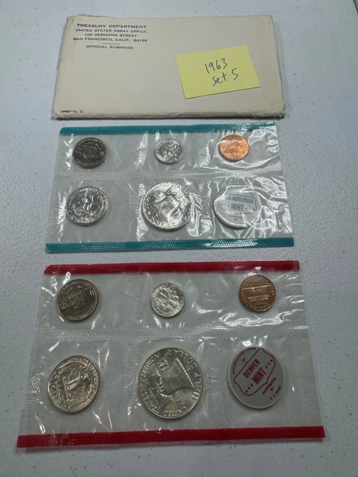 (1) 1963  US MINT SILVER P & D Set,  in all OGP,   w/ 90%  SILVER COINS,   SET 5 - Image 4 of 4