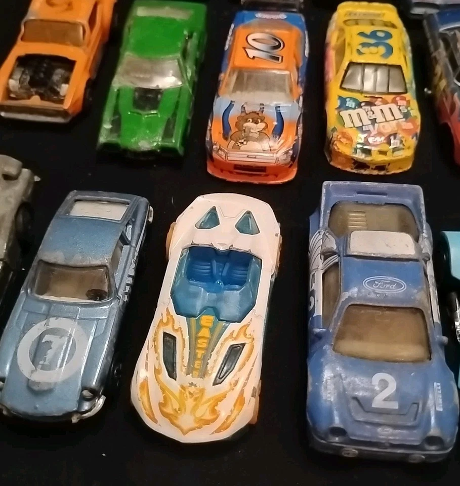 Mix Lot Toy Vehicles - Matchbox, Hot Wheels, and China made Racing Cars - Image 3 of 4