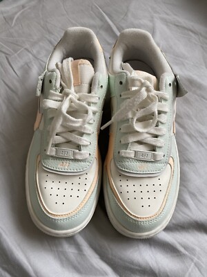 nike shadow barely green and crimson tint