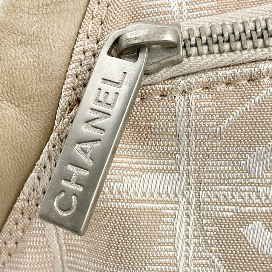 Chanel New Travel Line Dog Carrier Dog Carry Pet Carrier Pet Carry